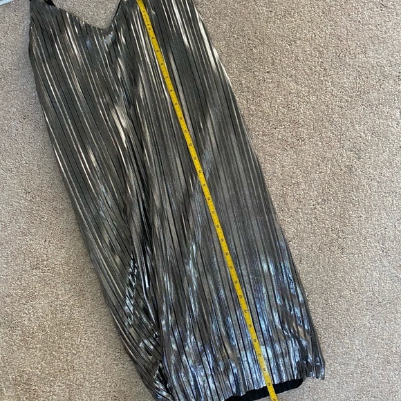 NWT Design Labs metallic shift dress - Picture 6 of 7